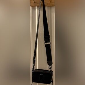 Used. Mark Jacobs Crossbody snapshot bag.. ￼